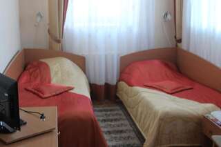 Отель Отель «Павлинка» Shchuchyn Двухместный номер с 2 отдельными кроватями-2